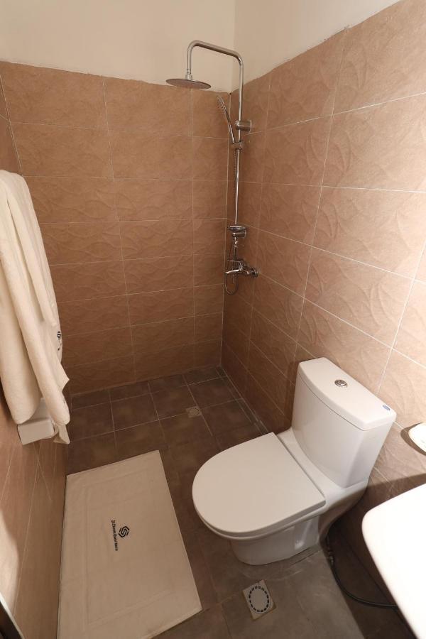 St Etienne Guest House Кигали Екстериор снимка