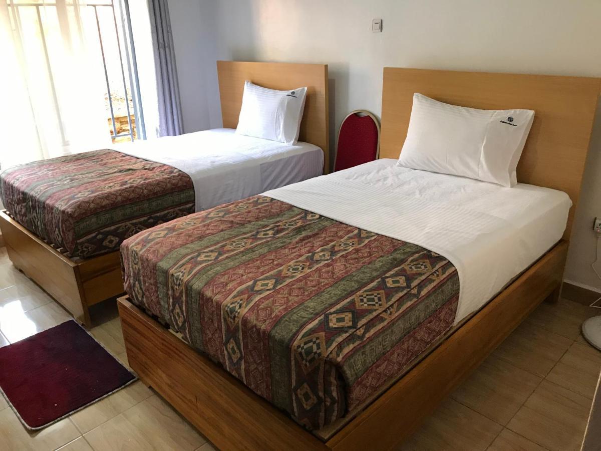 St Etienne Guest House Кигали Екстериор снимка
