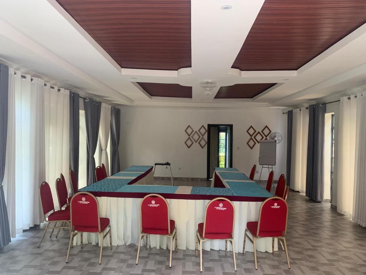 St Etienne Guest House Кигали Екстериор снимка
